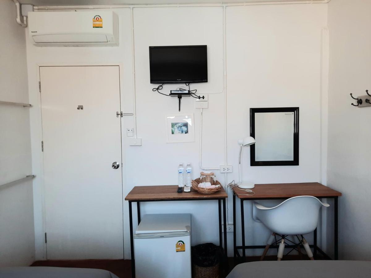 Pingplalee Female House Bed & Breakfast Bangkok Eksteriør bilde
